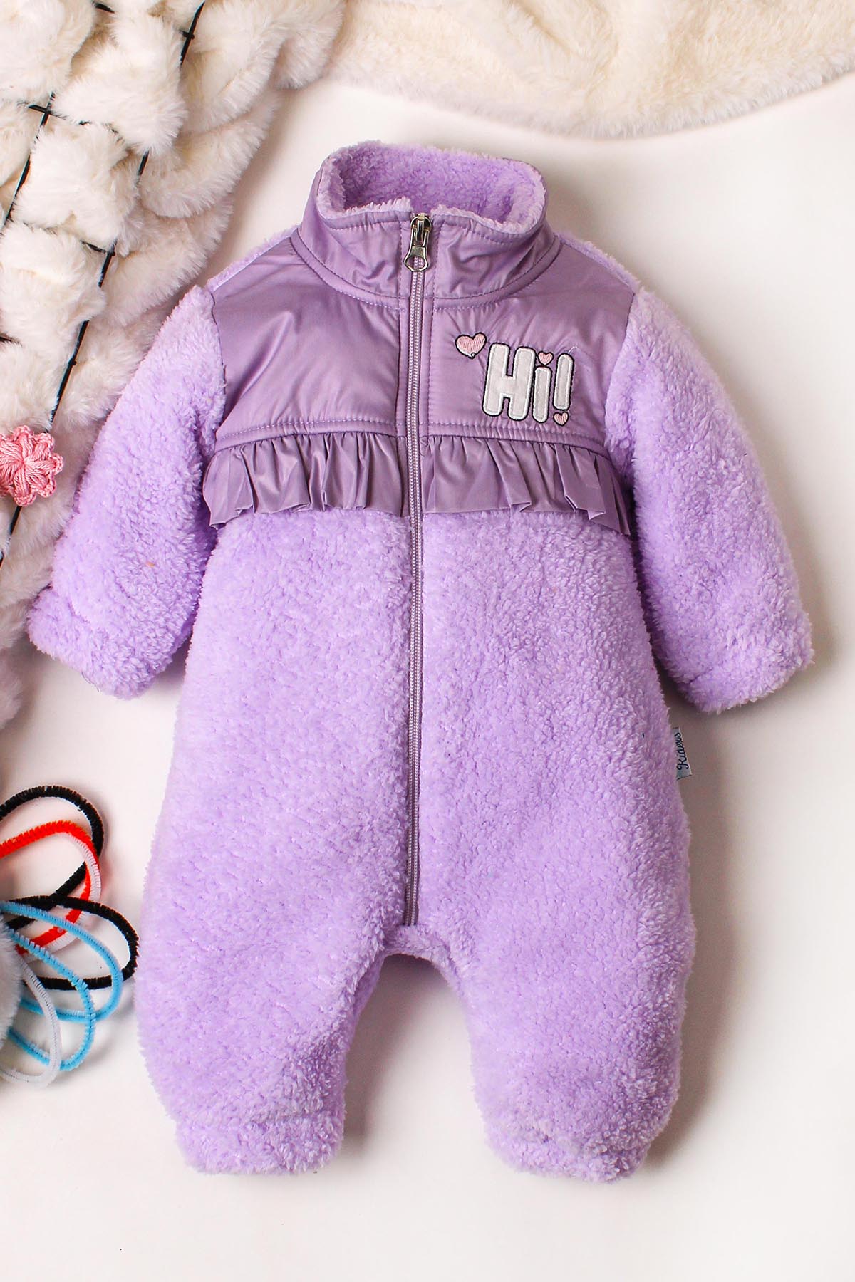 Peluş Fırfırlı Fermuarlı Kız Bebek Tulum Hi Yazılı 0-12 Ay