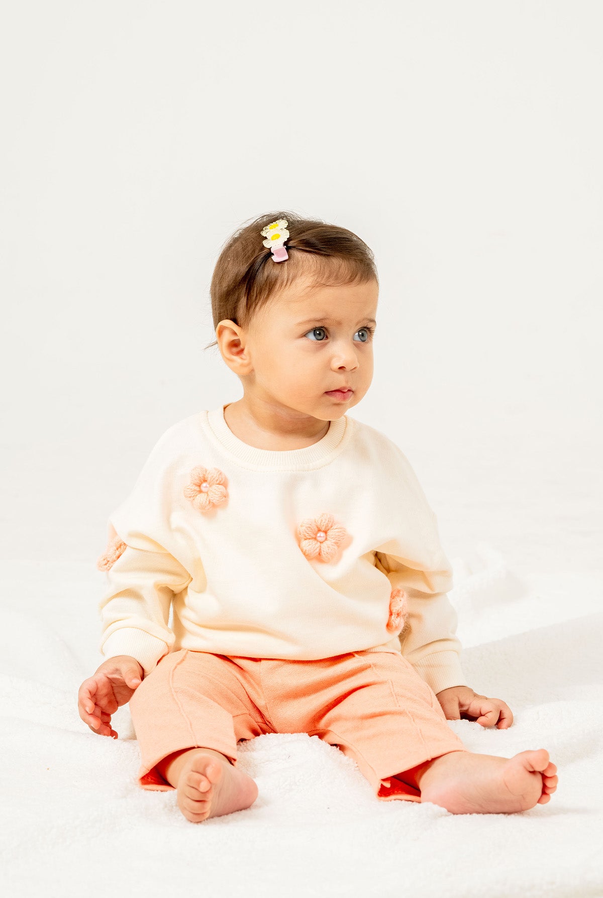 Kız Bebek Çiçek Aplikeli Sweatshirt ve Pantolon 2'li Takım